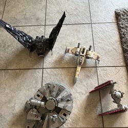 Selling Collection Of Lego Star Wars Sets