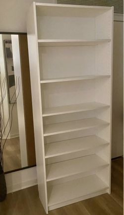 White Bookcase Bookshelf 80”H 7 Shelves - Like New