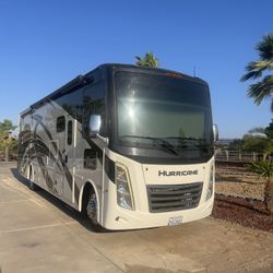 2022 Thor HURRICANE 35M