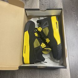 Thunder jordan 4s