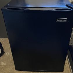 Mini Fridge 