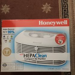 Compact Air Purifier by Honeywell