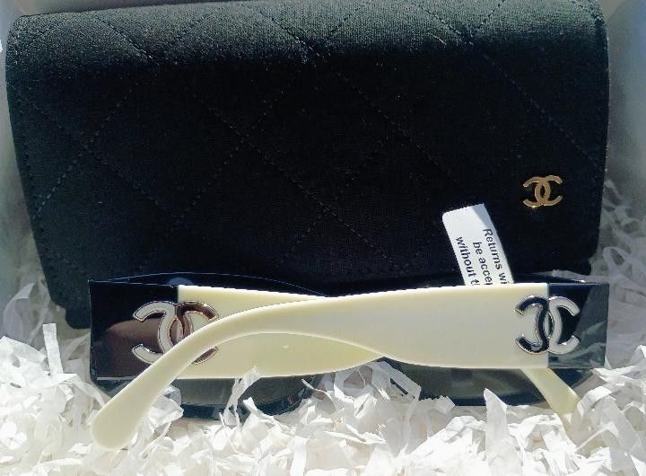 CHANEL Sunglasses