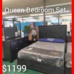 🤗 Queen Bedroom Set 