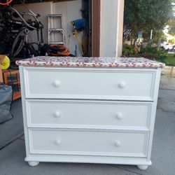Nice Condition Sturdy Wood Chest Dresser Cabinet Storage Drawer