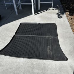 Tesla Model Y All Weather Floor Mats