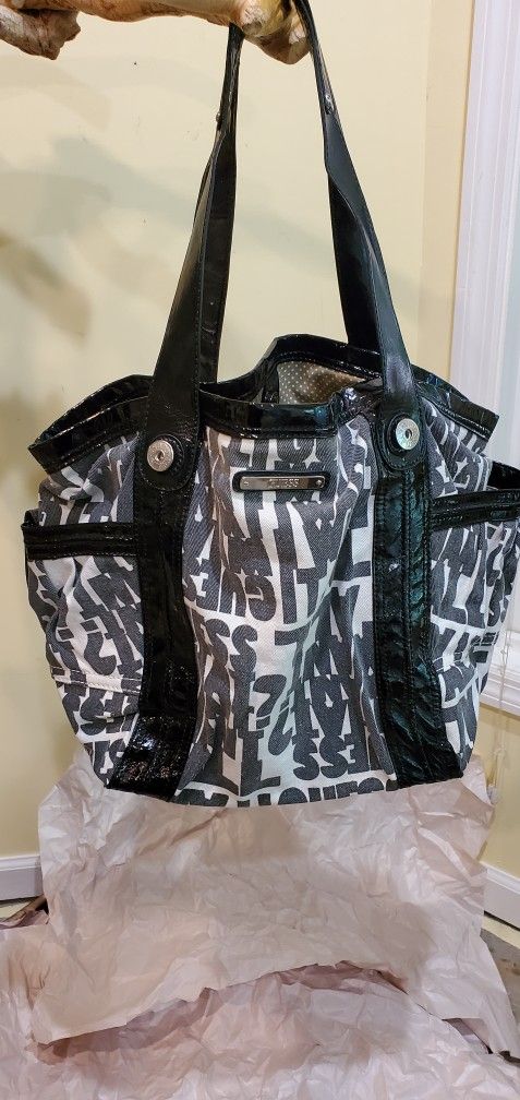 Large Guess Carry All Handbag