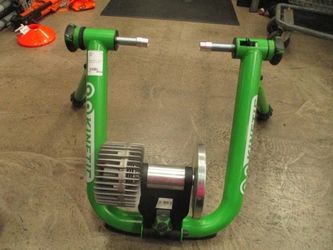 Used Kinetic T-2200 Fluid Bike Trainer