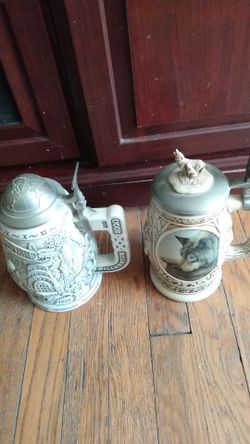 Old antiques souvenir $20 dollars for bout