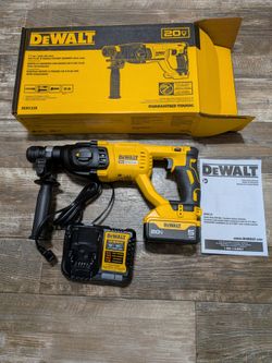 DeWalt 20V Max 1 In SDS PLUS CONCRETE AND MASONRY ROTARY HAMMER  KIT