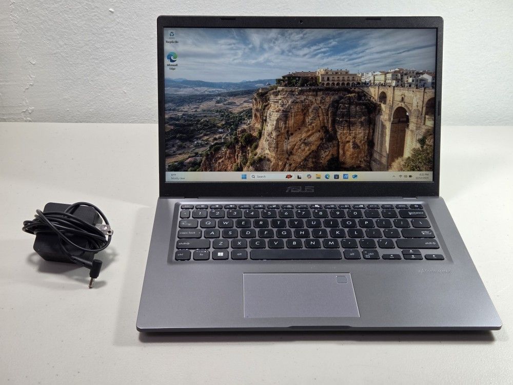 ASUS VivoBook F415EA-AS31 14" Laptop Intel i3-1115G4 3.0Ghz