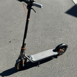 Ninebot Segway F35 Electric Scooter