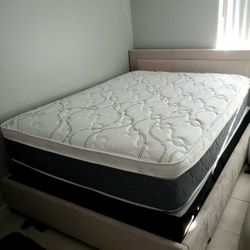 NEW QUEEN PILLOWTOP MATTRESS AND BOX SPRING-2PC