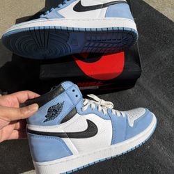 Jordan 1 Retro High OG University Blue Size 8.5 Men’s 