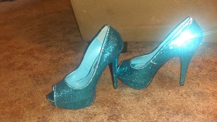 High heels size 7