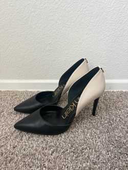 Size 8 Calvin Klein Pointed Toe Heels