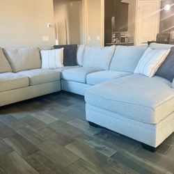 NICE Living Spaces Sectional Couch Sofa