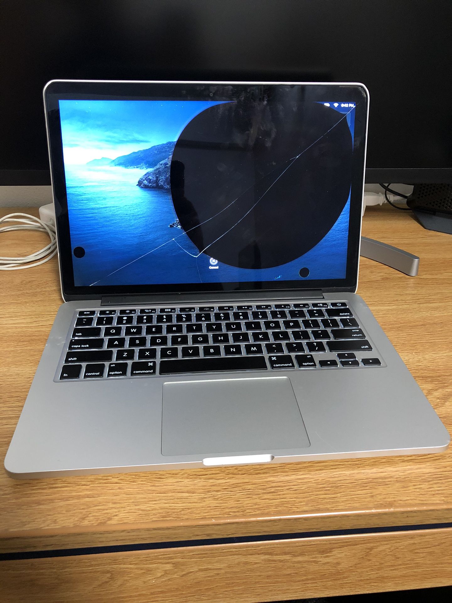 MacBook Pro Mid 2014 *Cracked Screen Still good for parts*!!