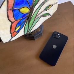 iPhone 13 (Unlocked) 128gb Black color