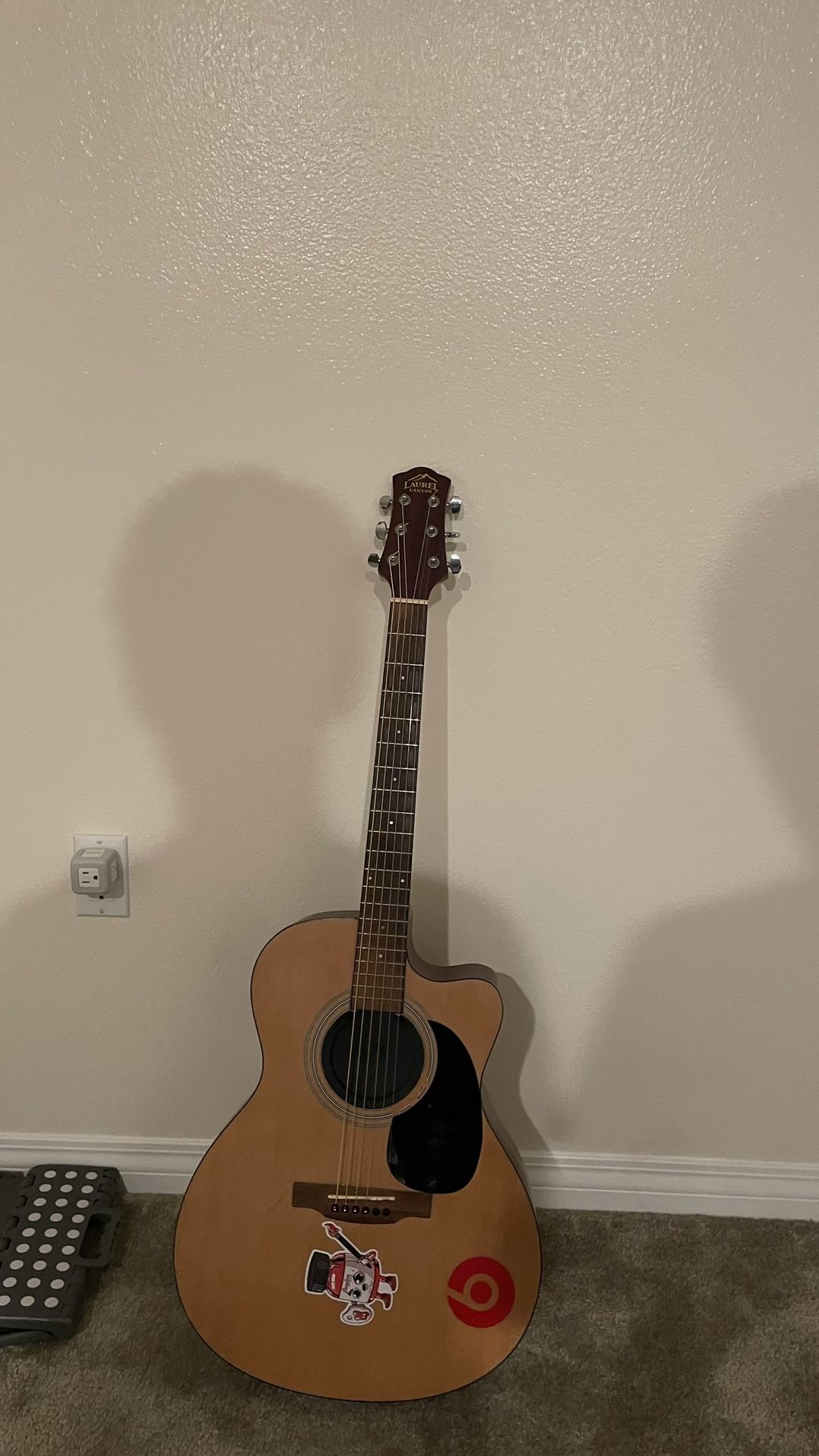 Laurel Canyon 6-string