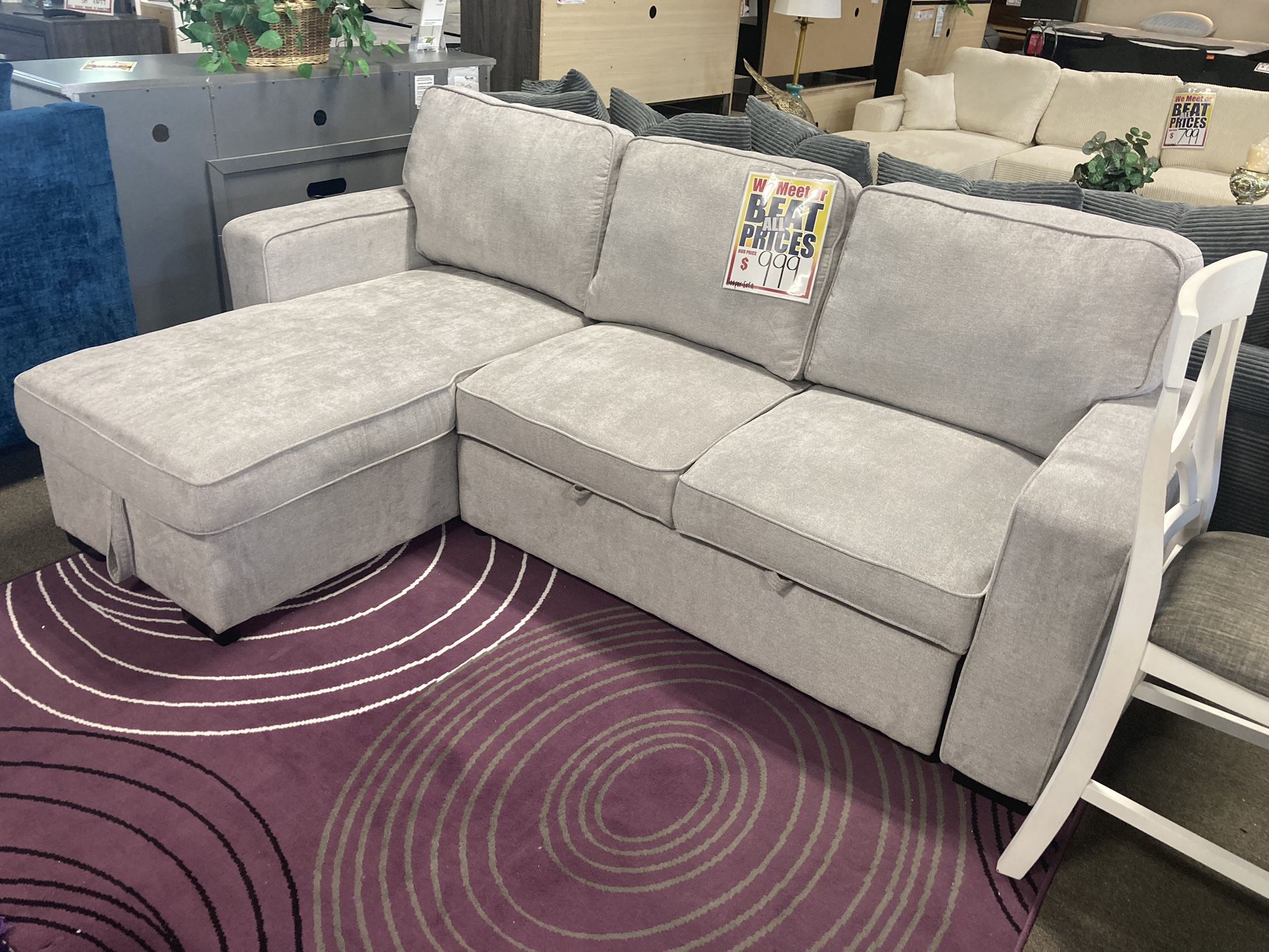 Sleeper Sofa! $899! Easy Financing! 🚨🛋️🧡