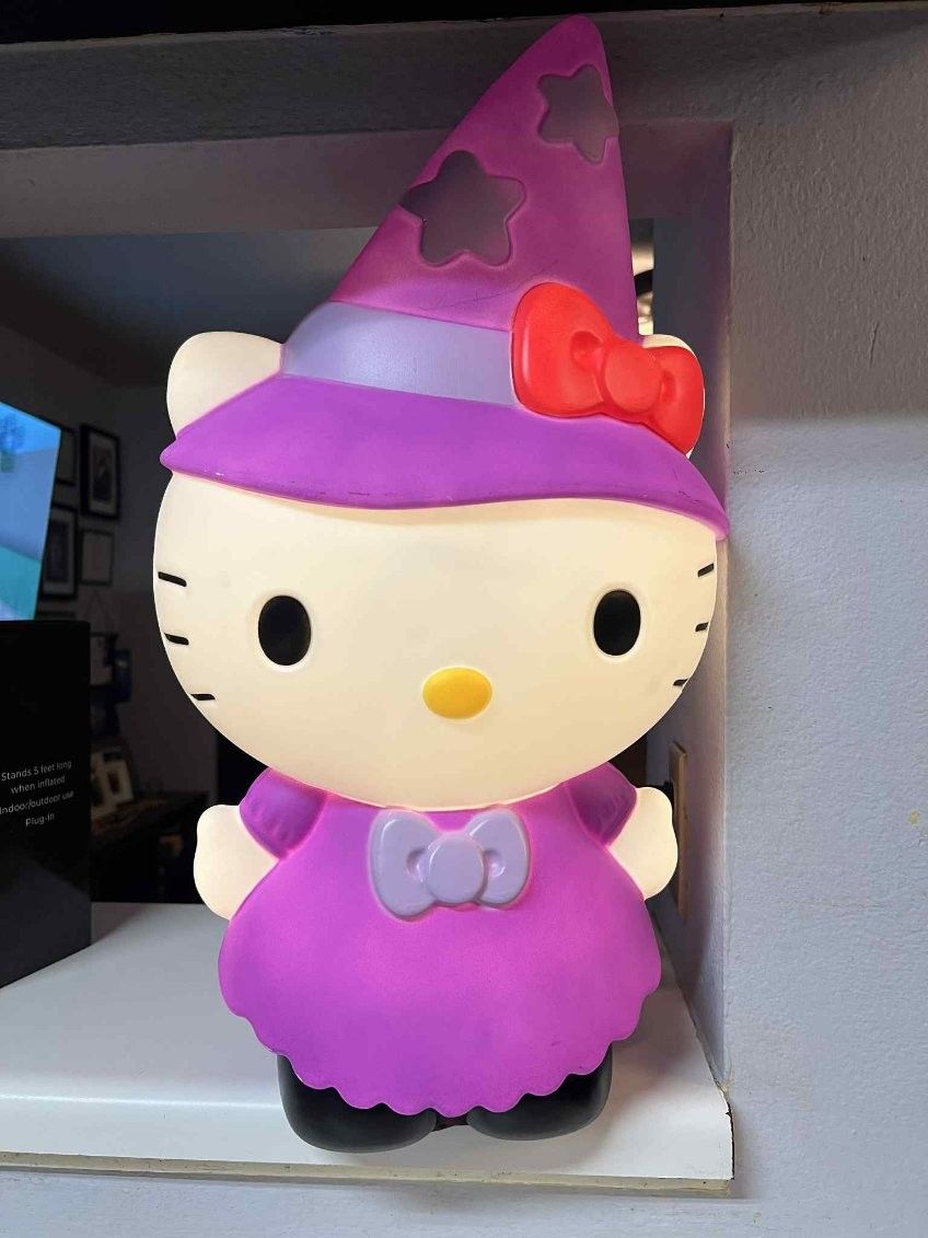 Hello Kitty Witch 