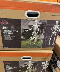 10 Ft Standing Skeletons