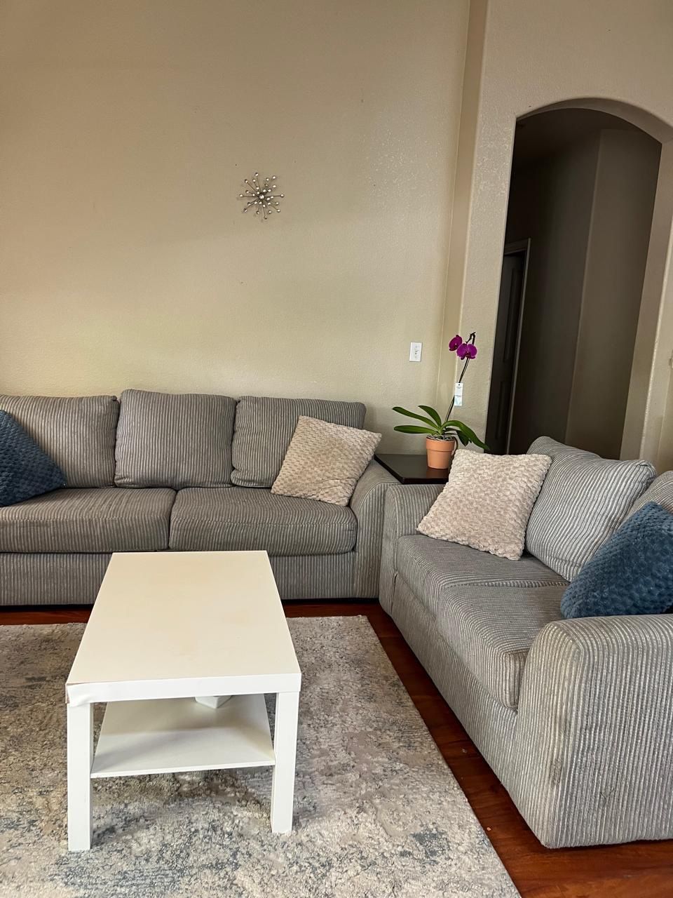 Sofa, Loveseat, Rug And Table 