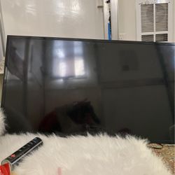 Samsung Smart Tv W Roku And 2 Remotes