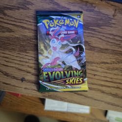  Pokémon Loose Evolving Skys Pack
