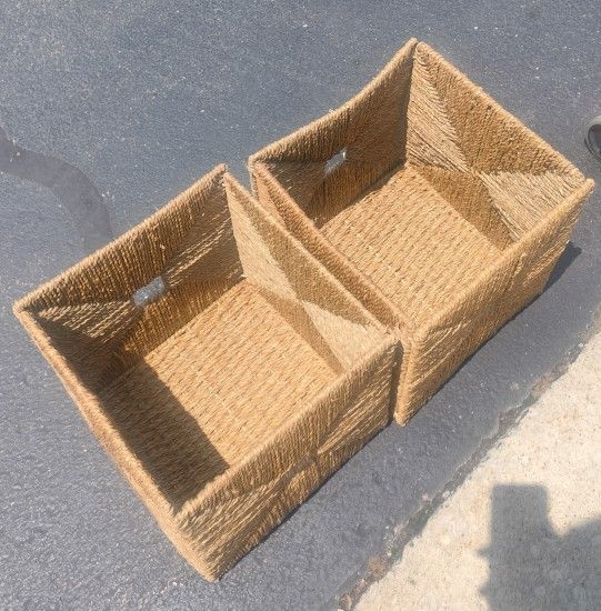 Woven Seagrass Storage Baskets (Set of 2)