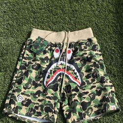 Bape Shorts L