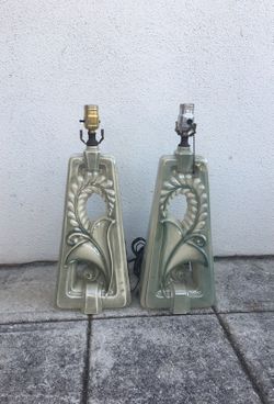 Vintage 1950s pair of lamps