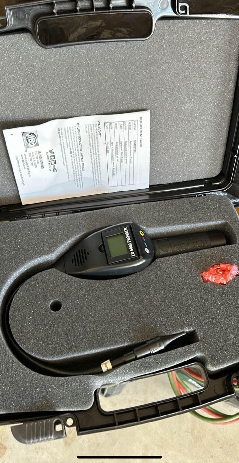 JB refrigerant leak detector