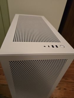 (Price Drop) NZXT H7 FLOW PC Case