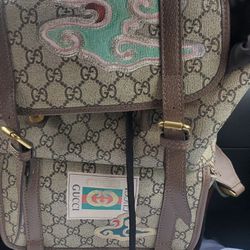 Gucci GG Supreme Sherry Backpack-Authentic