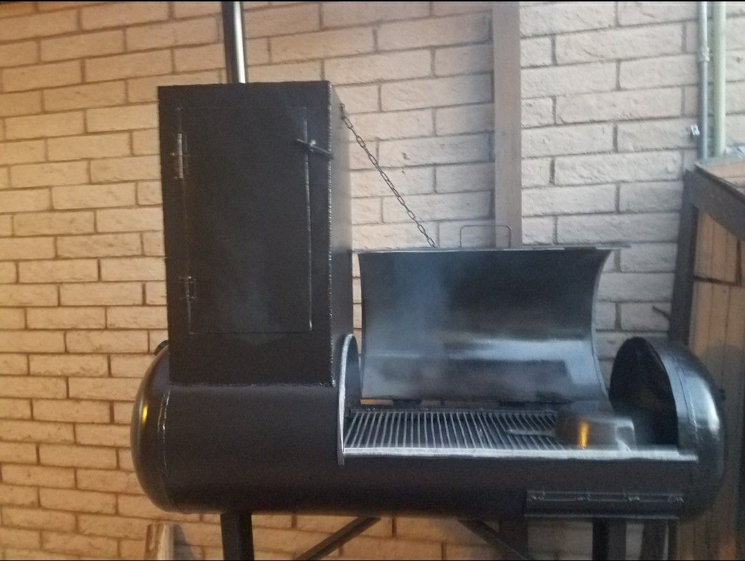 Bbq grill/smoker cooker