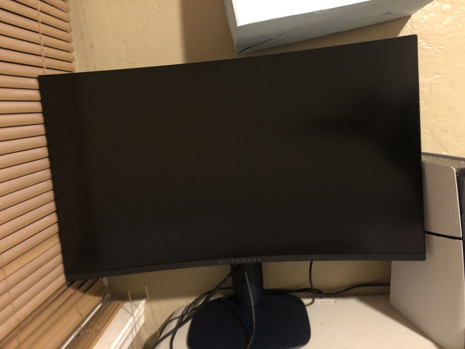 curved gaming monitor