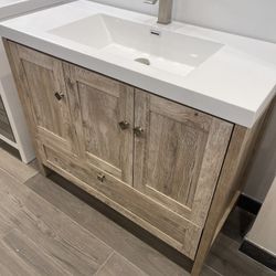 42” Freestanding Bathroom Vanity 