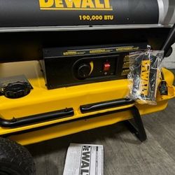 Dewalt 190,000 BTU Heavy Duty Forced Air Kerosene Outdoor Heater