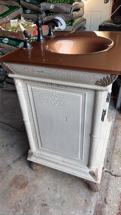Bathroom vanity