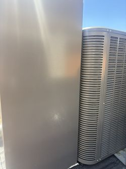 2 Ton Lennox Inside + Outside Unit