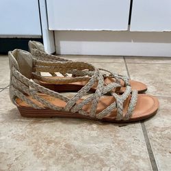 CARLOS by CARLOS SANTANA SANDALS…SZ 8.5