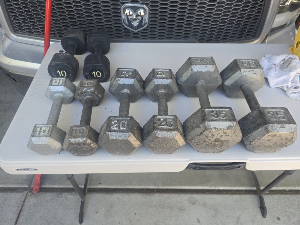 2 , 10 , 1 ,20 , 1 ,35 Metal Dumbbells