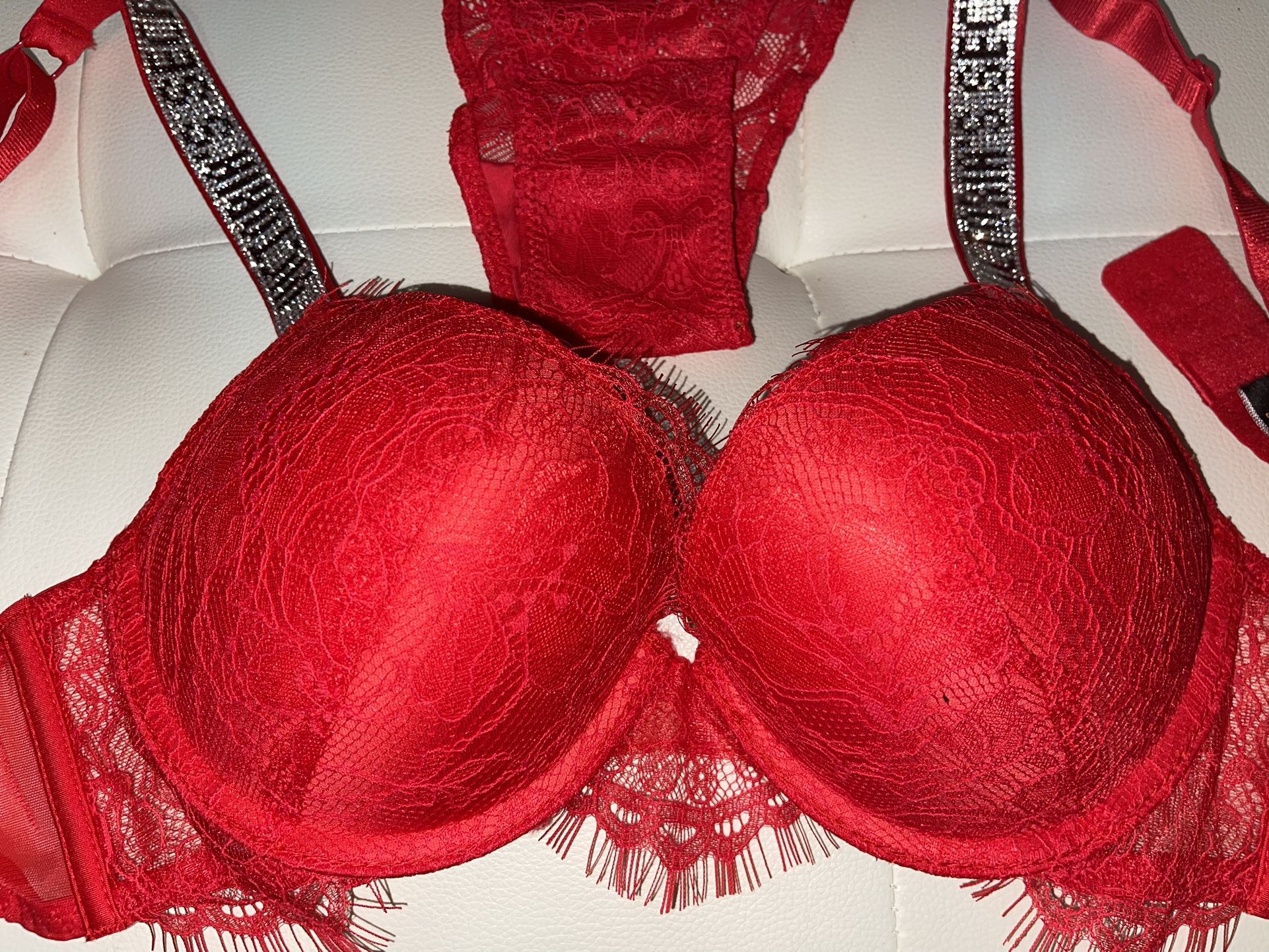 Victoria Secrets Sets Bras And Panties