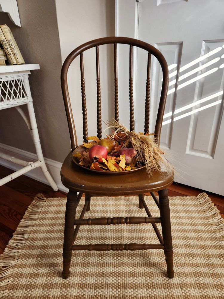 Charming Antique Farmhouse Chair