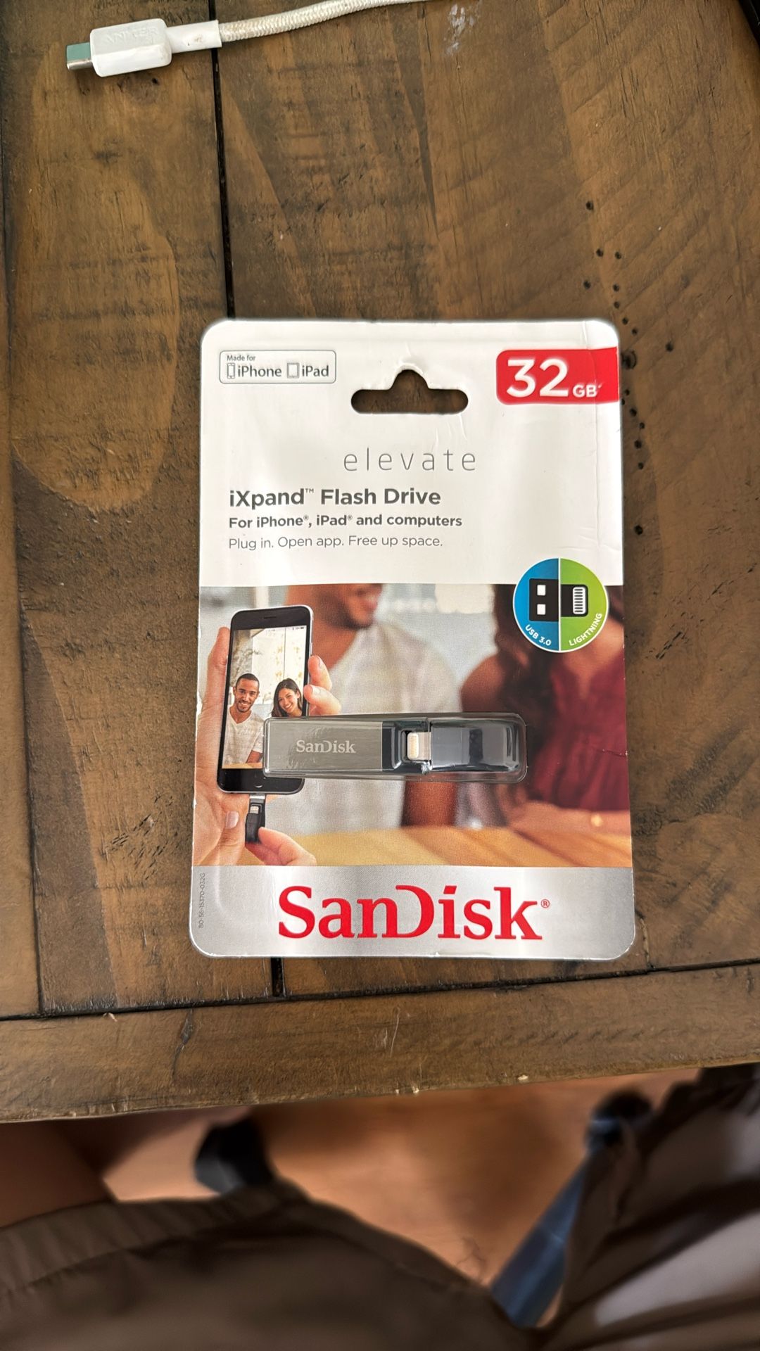 iXpand Flash Drive
