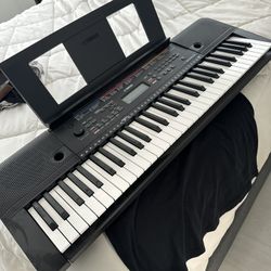 Keyboard *PERFECT CONDITION- Used 3 Times*