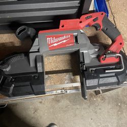 Milwaukee Fuel Band Saw 