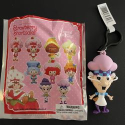 Strawberry Shortcake Blind Bag Figural Bag Clip -The Peculiar Purple Pie Man NWT